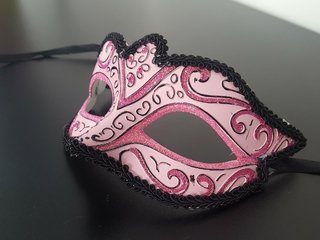 Máscara Venenziana luxo com glitter rosa